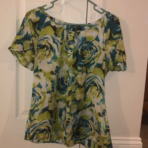 Amazing watercolor printed shirt.